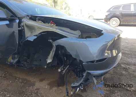 2023 Tesla Model Y Awd/Long Range Dual Motor All-Wheel Drive from USA, damaged, VIN 7SAYGAEE4PF609339
